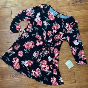 NWT Maternity Stretchy Floral Top Empire Tie Waist